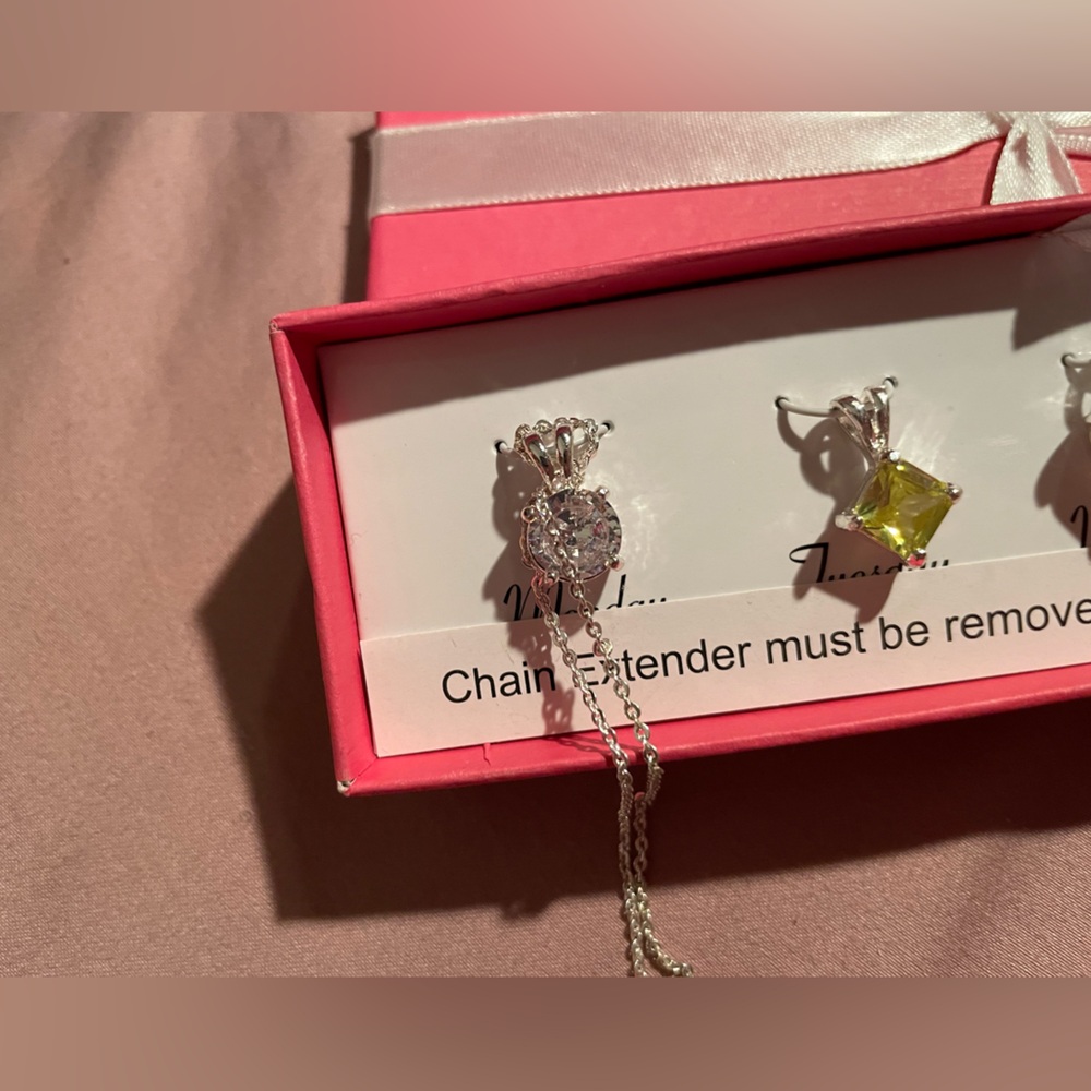 🩷Multi-Stone CZ Necklace Silver Necklace Set. 5 Different Looks! 🩷 - Picture 4 of 10